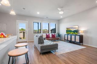 Open Kitchen - Covered Patio - Community Pool - 5