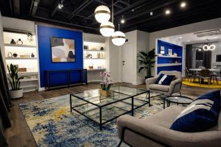 Modern Loft Apartments, Stylish Design Near Midtown - 8