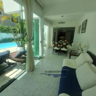 Casa com 3 suítes e piscina em Jurerê I LIVE1320-T - 5