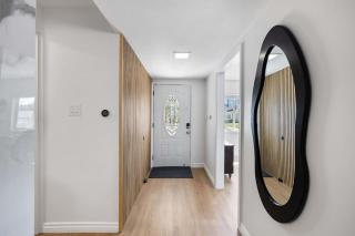 Private 3BR Home - Hot Tub, Yard, Arcade & Parking - 1