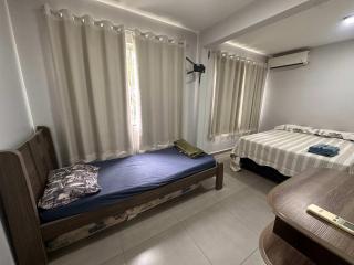 Ape do lado do ginasio lago faculdades e mercados - 0