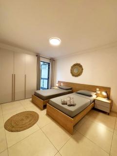 Paceville Glow Six - 3