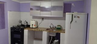 Casinha simples e bem aparelhada perto de tudo - 2