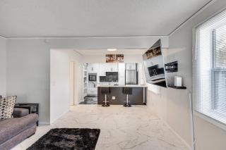 6 Mi to Dtwn Entertainment! Stylish JAX Abode - 3
