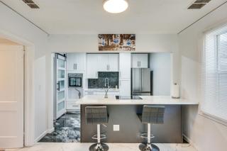 6 Mi to Dtwn Entertainment! Stylish JAX Abode - 2