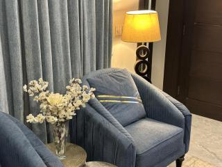 Elegant Luxury Room, Quiet & Secure, DHA Phase 7 - 9