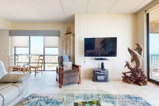 3BR Gulf-View Penthouse, Corner Condo with Pools - 5