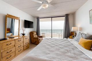 Shorefront 2BR, Luxe Perks: Suntide III - Unit 704 - 1
