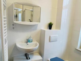 Blunest Apartment 5 - 1