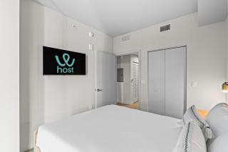 Elegant Condo at Crosby Miami Worldcenter W Rooftop Pool & Fitness Center - 2
