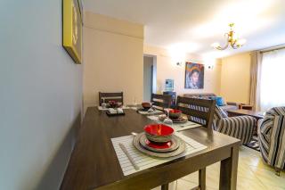 Cozy parlor JKIA,SGR minutes away with Wifi,washer, serene views - 7