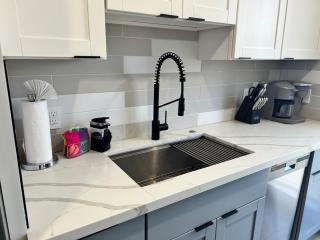 Kalama Terrace Renovated Retreat, AC! - 4