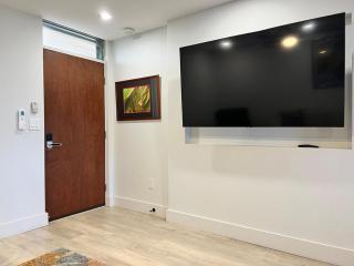 Kalama Terrace Renovated Retreat, AC! - 1