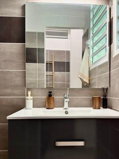 Maison Cafe Appartement Elegant Au Coeur De Pointe a Pitre - 7