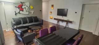 Calm & Central Two Bedroom Apartment - 5
