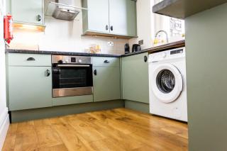 2-Bed Apartment in Redland, Bristol - Work-Ready - 2