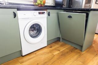 2-Bed Apartment in Redland, Bristol - Work-Ready - 4