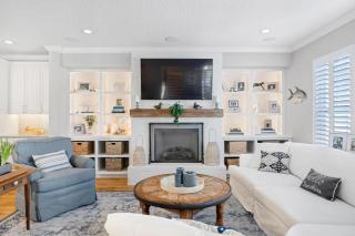 Stunning Beach Getaway - Steps to Ocean - 5
