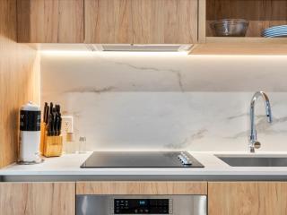 Luxury Downtown Miami Condo - 8