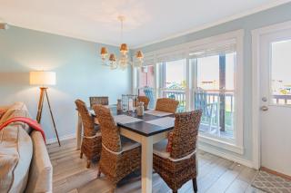 Unit 408 Executive Keys - 1