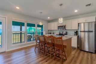 Unit 601 Executive Keys - 1