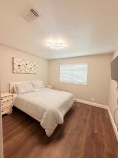 Spacious Family Home Near DFW Airport - Entire Home - 4
