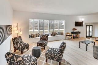 Home with Pickleball Court, 3 Mi to Nevada Speedway! - 6