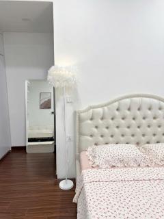 CPS Apartment at Masteri Waterfront Ha Noi - 4