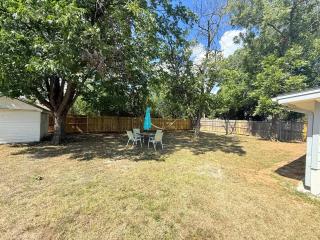Cozy Retreat near DFW Airport - Entire Home - 4