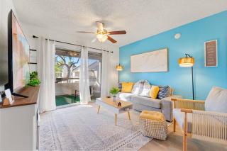 Designer Resort Style - King Bed, Pool, Gym - 5
