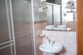 Moty's Guesthouse - 7