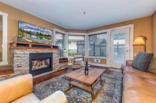 Foxglove 22 by Outpost Whistler - 0