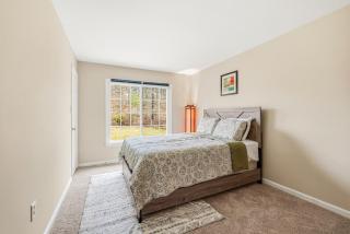 Bright Family Retreat with Private Backyard & Loft - 4