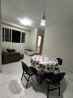 Apartamento completo, prático, arejado e no centro - 0