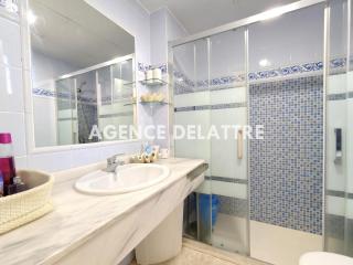 En residencia cerrada ,con grande barbacoa comun, cerca de las calas, 2 piscinas comunes. Apartamento con 2 habitaciones, parking. - ES-389-10 - 2