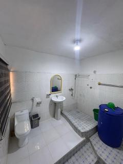 Guest House On A Mainroad - 9