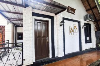 RedDoorz at Etnik Guest House - 7