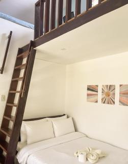 Surfside Bungalows - 9