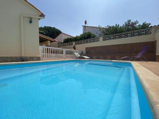 Casa Familiar con Piscina Privada en Torroella de Montgrí, Cerca de la Playa - HISP-7-44 - 4