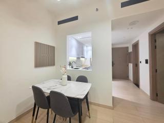 RBE Vacation Homes 1 Bed Smart home in Binghatti Crest JVC - 3