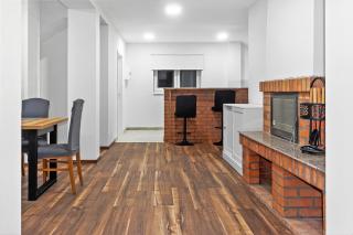 4 - Bedroom House With Hot Tub & Sauna - Happy Rentals - 7