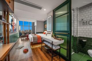 THE HUMBLE High-Rise Riverview Hotel Jiefangbei & Hongyacave- 24-hour butler service-Robot meal delivery- Laundry service - 1