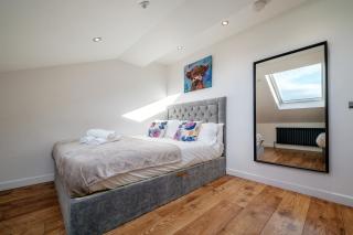 Duplex Penthouse - 10 Guests 7 Beds 15' Centre - 3