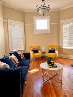 DT Memphis /w parking - Walk to Beale, FedEx Forum - 9