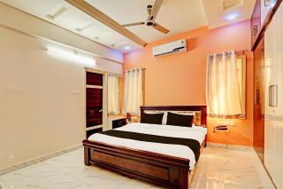 Super Collection O Q Suites Madhapur - 0
