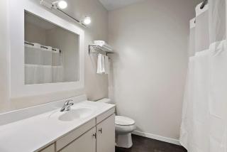 CozySuites Mill District with pool gym #12 - 7