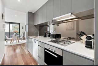 On Bay near the Bay - 5