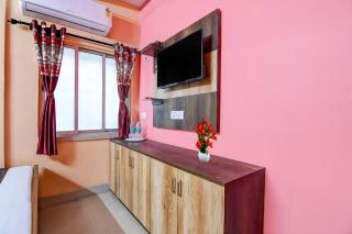 Hotel O Santoshpur Lakeview Formerly Bellavita Guest House - 1