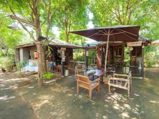 The Frog Khao Yai Resort - 8