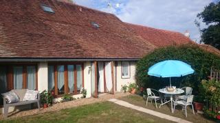 Le Poirier Perfect for 2 adults and 2 children Heated Pool and Games Room - 0